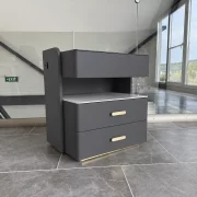 Mesita de noche inteligente con carga inalámbrica de 15W, iluminación LED con 3 colores, caja fuerte integrada y luz nocturna con sensor – color gris antracita