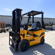 Stivuitor electric , 1500 kg ,inaltime de ridicare 4.5 m ,translatie stanga-dreapta