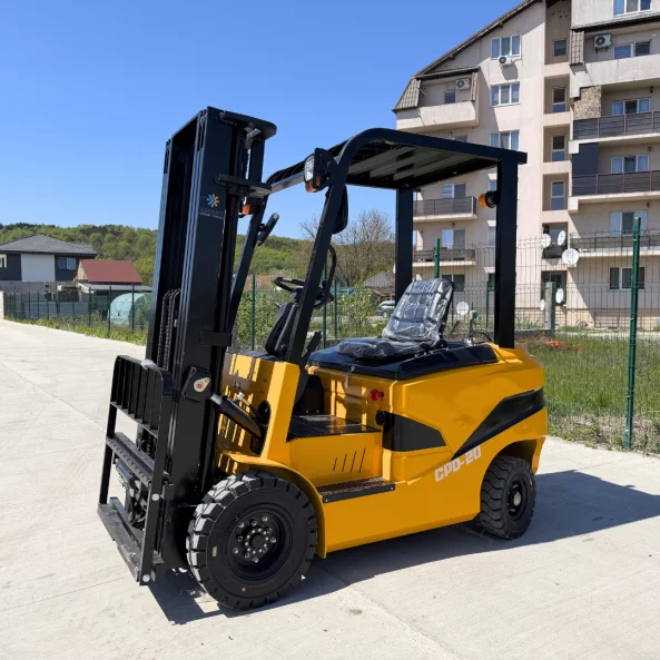 Stivuitor electric NM2, 2 Tone - inaltime de ridicare 4,5