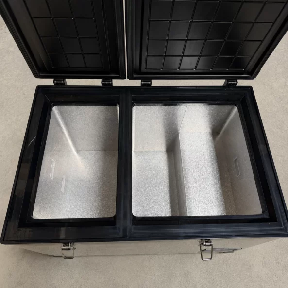 Frigider auto cu compresor smart cooler, capacitate 100L, cu bluetooth si zonă dublă de răcire, taxa verde inclusă