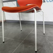 Ergonomikus irodai szék Seren, fix, fém lábakkal, szín: narancssárga, méret: 400*440*835 mm