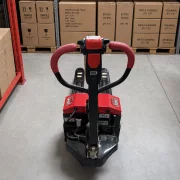 Transpalet electric 3T, furci 550 mm, roți nylon – pentru utilizare industrială