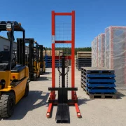 Transpalet manual 2T, inaltime de ridicare 2.0M – Furci reglabile 240-580 mm