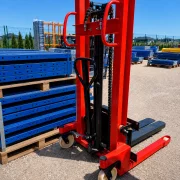 Transpalet manual 2T, inaltime de ridicare 2.0M – Furci reglabile 240-580 mm