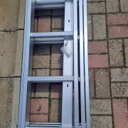 Scara profesionala din aluminiu, 3 tronsoane 3 x 16 trepte - PRODUS RESIGILAT