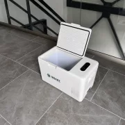 Авто хладилник с компресор Smart Cooler S25, 12-24V, капацитет 23L, LCD дисплей и Bluetooth