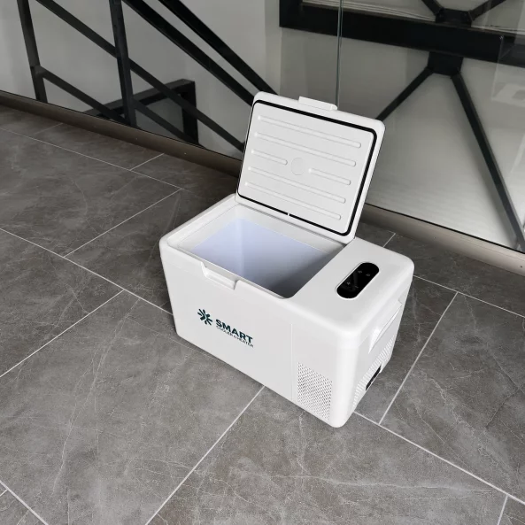 Авто хладилник с компресор Smart Cooler S25, 12-24V, капацитет 23L, LCD дисплей и Bluetooth