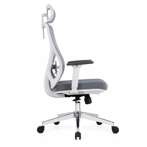 Silla de oficina ergonómica Calista con reposacabezas 2D ajustable, gris claro – dimensiones: 670 × 730 × 1160–1240 mm.
