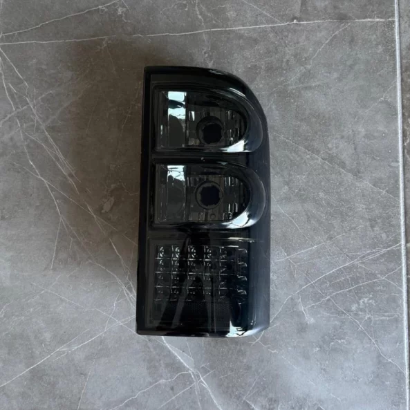 Jobb feklampa LED-OFF ROAD Nissan Patrol Y61-hez