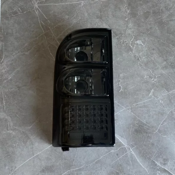 Bal feklampa LED-OFF ROAD Nissan Patrol Y61-hez