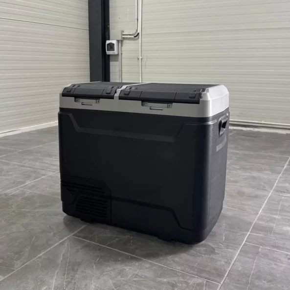 Frigider auto cu compresor smart cooler,cu bluetooth, capacitate 60L,taxa verde inclusa-PRODUS RESIGILAT!