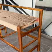Set 2 banci din lemn de acacia cu sezut din snur de hartie, 100×41×65 cm