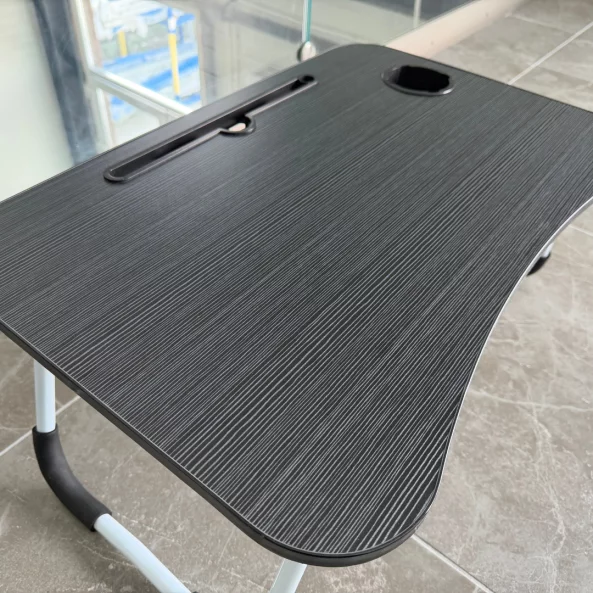 Сгъваема маса за лаптоп, 60x40x28см, черна – Модерен дизайн, изработен от MDF и метал
