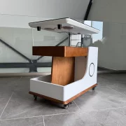 Mesa auxiliar moderna, carga inalámbrica, altavoz Bluetooth, tablero giratorio – walnut&amp;white