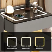 Intelligens éjjeliszekrény vezeték nélküli töltéssel, LED világítással, éjszakai fényérzékelővel, Bluetooth hangszóróval és biometrikus zárral – antracitszürke, modern üveg- és fa dizájnnal, 3 tárolófiókkal