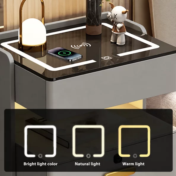 Intelligens éjjeliszekrény vezeték nélküli töltéssel, LED világítással, éjszakai fényérzékelővel, Bluetooth hangszóróval és biometrikus zárral – antracitszürke, modern üveg- és fa dizájnnal, 3 tárolófiókkal