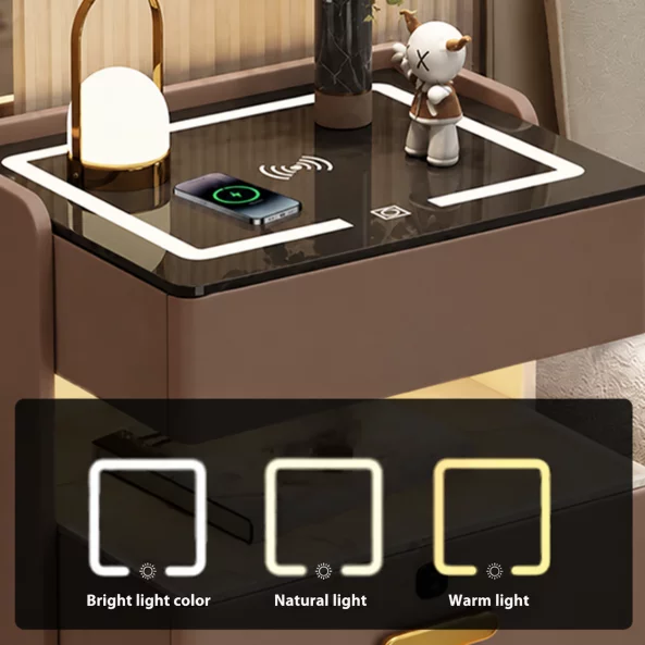 Noptiera inteligenta cu incarcare wireless, iluminare LED, 3 sertare de depozitare, senzor de lumina nocturna, difuzor Bluetooth si incuietoare biometrica – maro, design modern din sticla si lemn